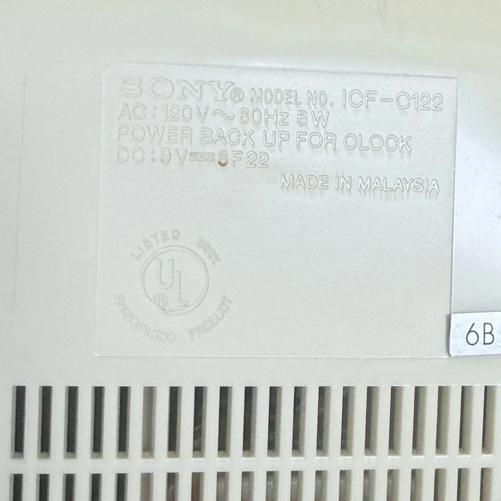Sony Dream Machine ICF-C122 AM/FM Digital Clock Radio Vintage White Cube